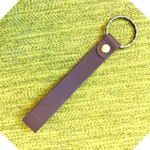 Móc khóa da bò cao cấp màu nâu đơn giản & sang trọng Kalanos KMKN120-Nau - Ảnh 2