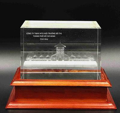 Chân dung khắc 3D pha lê cao cấp, nhiều mẫu mã - Ảnh 2