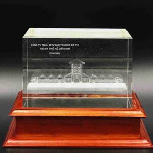 Chân dung khắc 3D pha lê cao cấp, nhiều mẫu mã